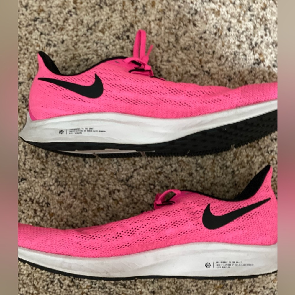 Nike Zoom Pegasus 36 hyper pink/black sz 10 mens